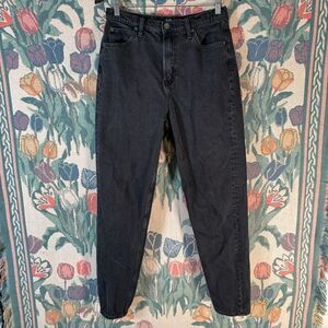 Women’s Gap Jeans Black Color Size 8/29T Mom Jean Style Good Condition